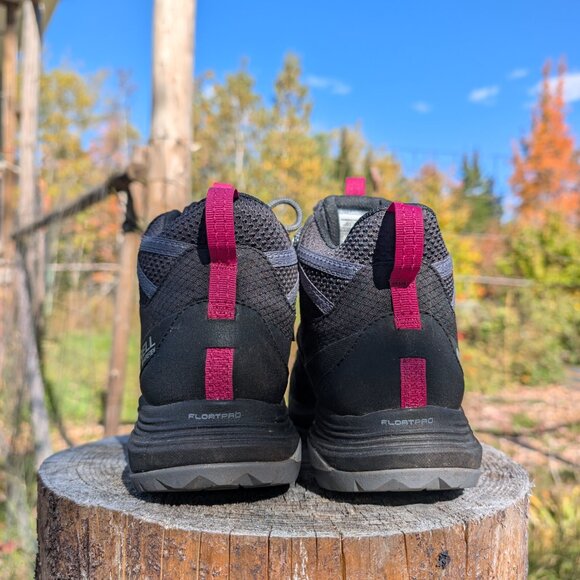 Merrell Women's Siren 4 Mid Gore-Tex Hiking Boots Black and Pink Vibram Sole 9 - Picture 12 of 12